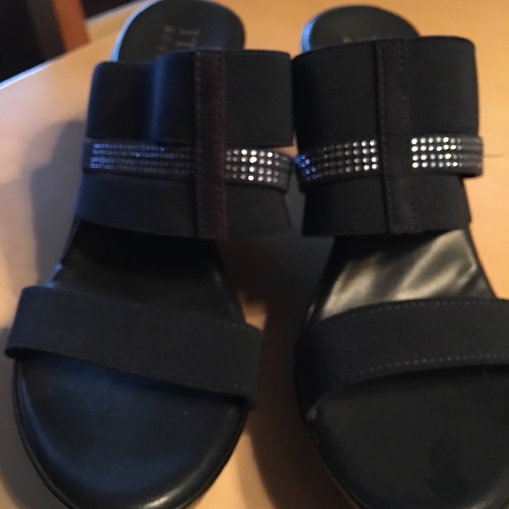 Heeled sandals